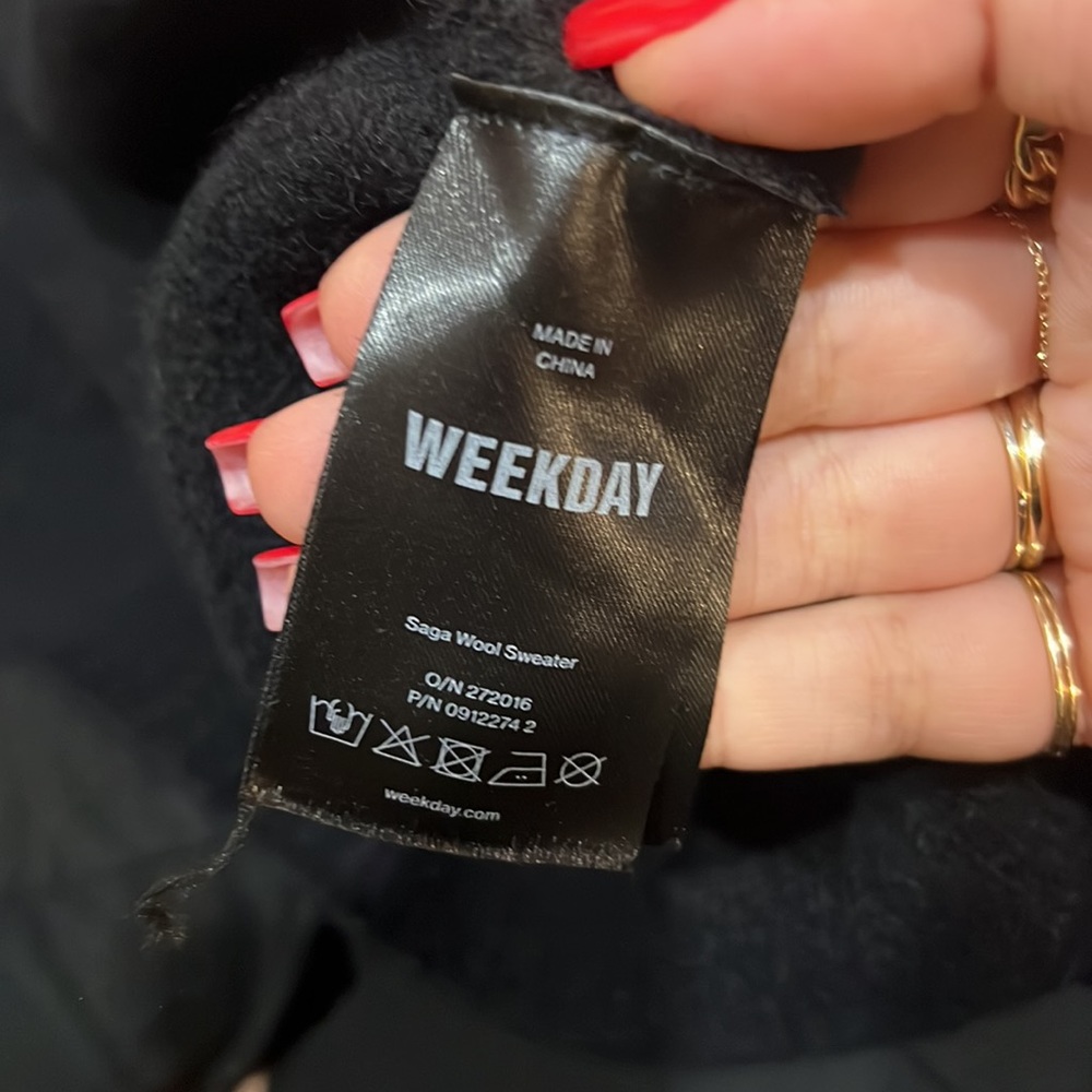 Weekday saga cropped turtle neck sweater - Picture 5 of 9